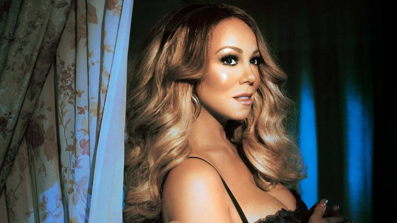 Mariah Carey, dată &icirc;n judecată de sora ei pentru mărturiile făcute &icirc;n cartea lansată anul trecut