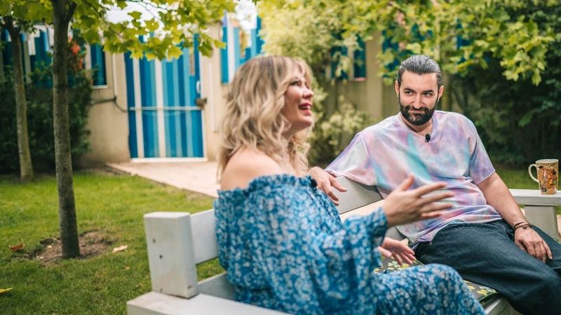 Smiley si Gina Pistol