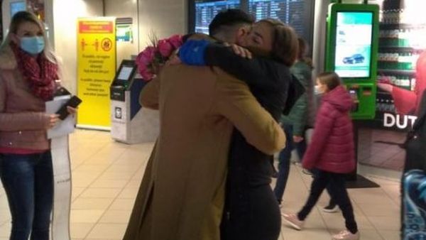 Andreea Moșneagu de la Survivor Rom&acirc;nia, cerută de soție &icirc;n aeroport