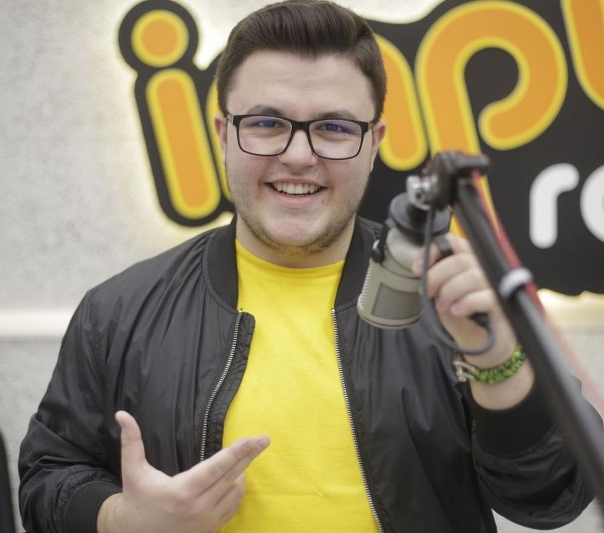 Mihai Hînda, Bară la Bară