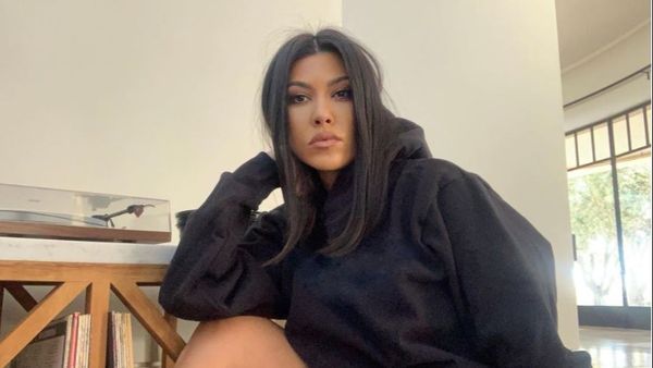Kourtney Kardashian și-a oficializat relația cu Travis Barker