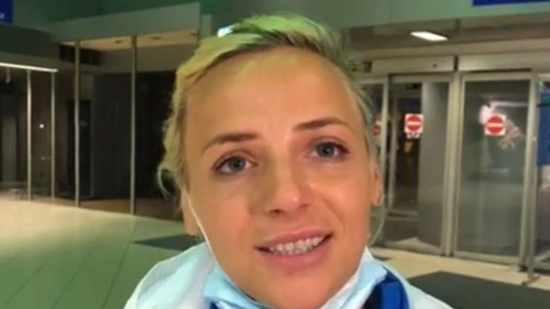 Marilena de la Survivor Rom&acirc;nia a ajuns acasă. A fost așteptată la aeroport de iubit