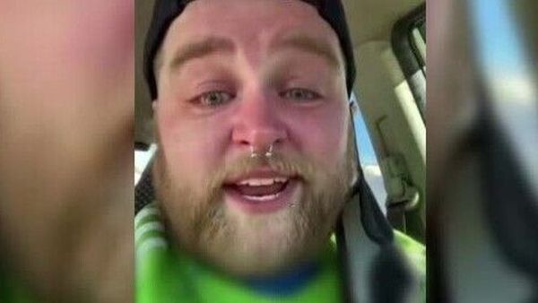 Povestea virală a unui curier care a adunat 40.000 de euro din donații