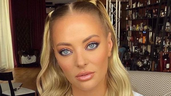 Delia vrea să își facă vlog de travel. Și-a anunțat fanii de pe Instagram