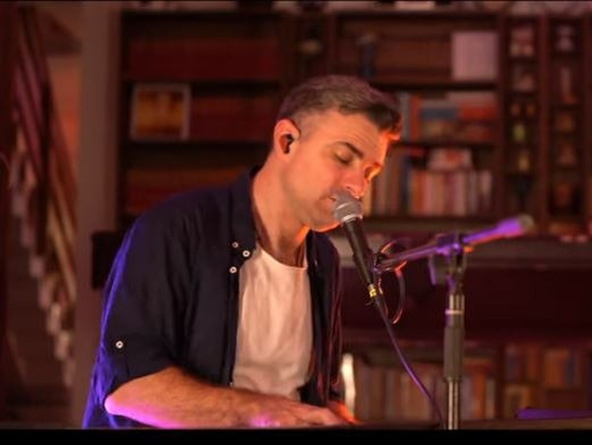 Vunk continuă lansarea melodiile live din Sufragerie: 5,3