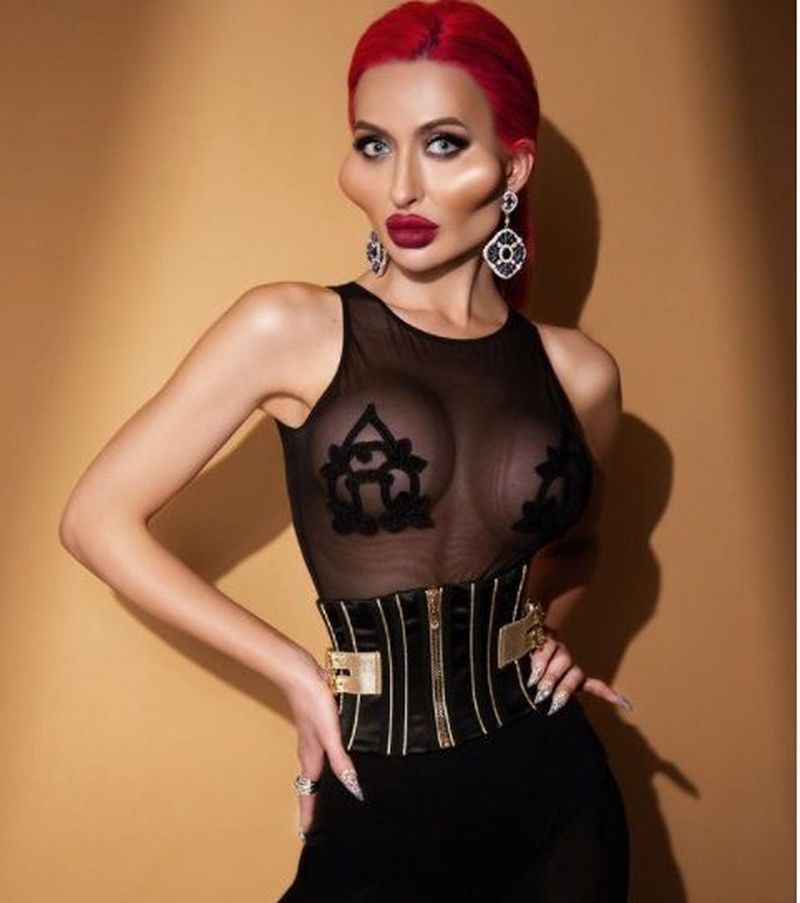 Femeia cu cei mai mari pomeți din lume 