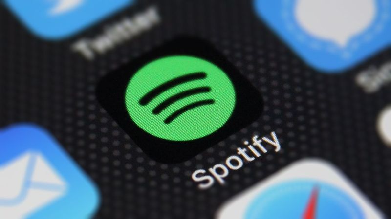 TOP Spotify la &icirc;nceput de martie. Care sunt cele mai ascultate piese