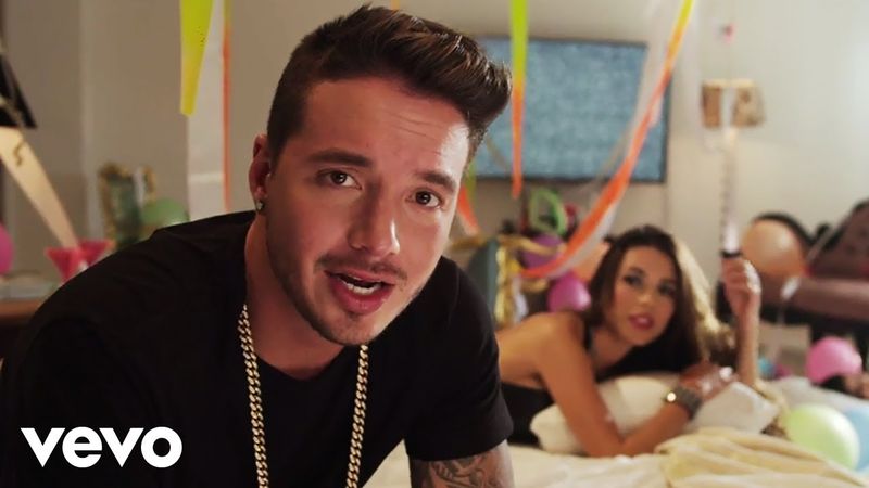 J BALVIN feat. FARRUKO - 6 AM