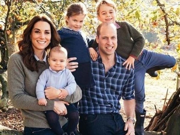 Copiii Prințului William, felicitări &icirc;nduioșătoare pentru bunica lor, Lady Di: &bdquo;Ne g&acirc;ndim mereu&rdquo;