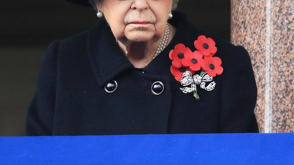 Regina Elisabeta este „tristă, nu nervoasă” și promite să fie alături de Meghan Markle și Prințul Harry după interviul cu Oprah