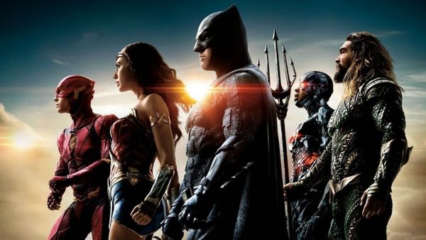Merită sau nu să te uiți la Zack Snyder Justice League. Filmul durează 4 ore și e disponibil pe HBO