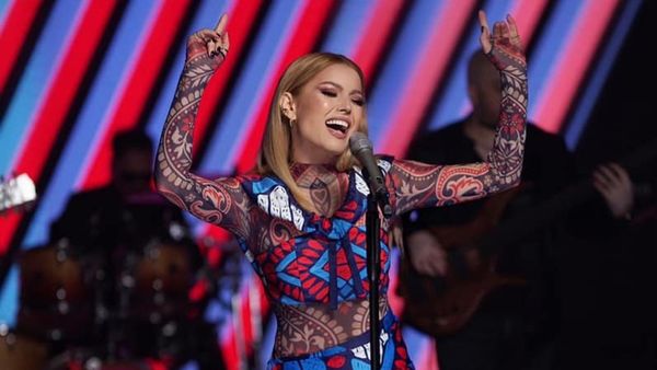 VIDEOCLIP | Elena Gheorghe a lansat &bdquo;Yarnana Yarnene&rdquo;