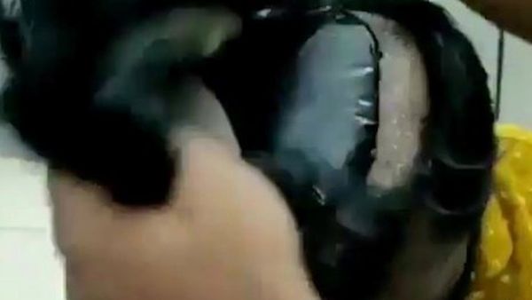 Și-au pus aur și-n cap. Doi bărbați au fost prinși în aerport făcând contrabandă cu aur ascuns sub peruci