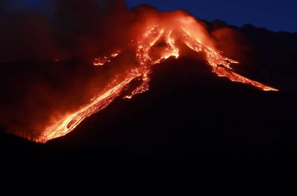 Ce vulcani activi mai există la ora asta &icirc;n Europa
