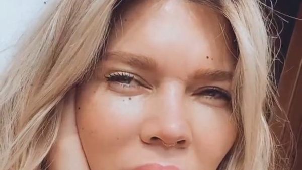 Gina Pistol, judecată de fani pentru că își împărtășește experiența de mamă: „Mai scutiți-mă”