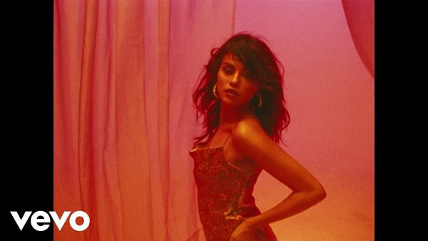 SELENA GOMEZ AND RAUW COMP - Baila Conmigo