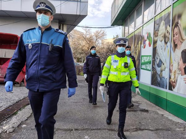 Salarii Poliție 2021. C&acirc;ți bani &icirc;ncasează polițiștii comunitari, cei de la rutieră sau cei de la brigada omoruri