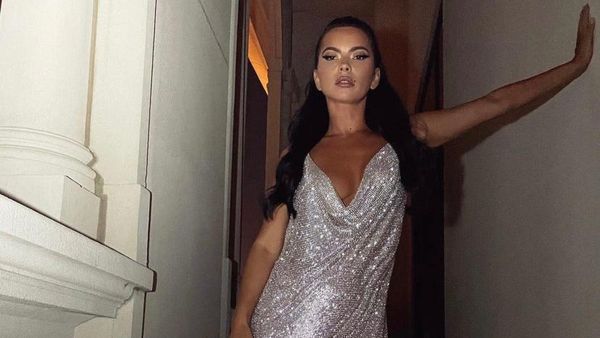 Single-ul INNEI “Flashbacks” - locul 1 în Shazam Dance Rusia și pe locul 61 în top Shazam Global