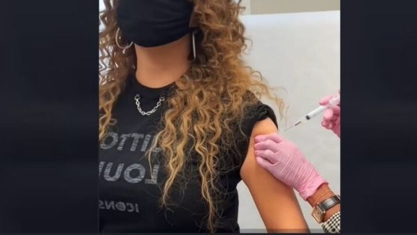 Mariah Carey s-a vaccinat și a marcat momentul printr-o notă înaltă