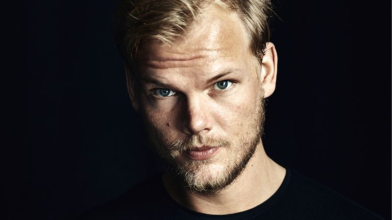Viața lui Avicii va fi povestită &icirc;ntr-o carte biografică. Se va lansa toamna aceasta