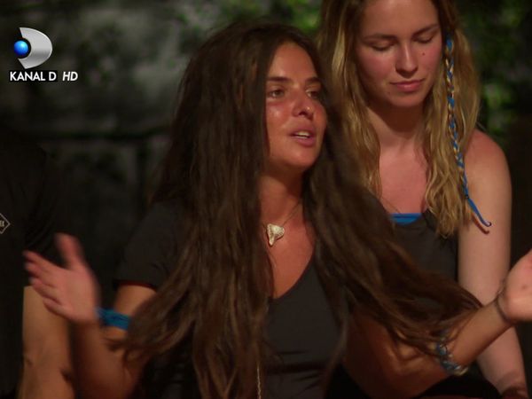 Mellina a părăsit competiția Survivor Rom&acirc;nia. Sindy a izbucnit &icirc;n hohote de pl&acirc;ns