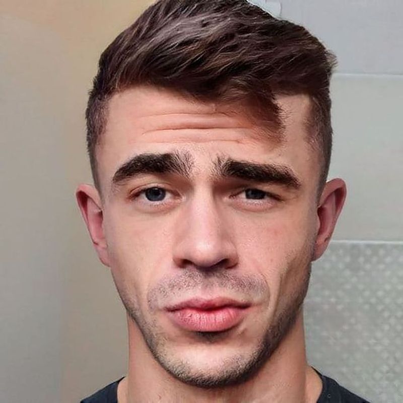 12 modele au fost arestate în Dubai, după ce au pozat goale pe balcon