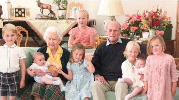 Kate Middleton a postat cea mai frumoasă fotografie cu Prințul Philip și Regina Elisabeta