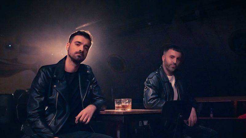 Liviu Teodorescu și Manuel Riva au lansat videoclipul noului single &bdquo;Muzele&rdquo;