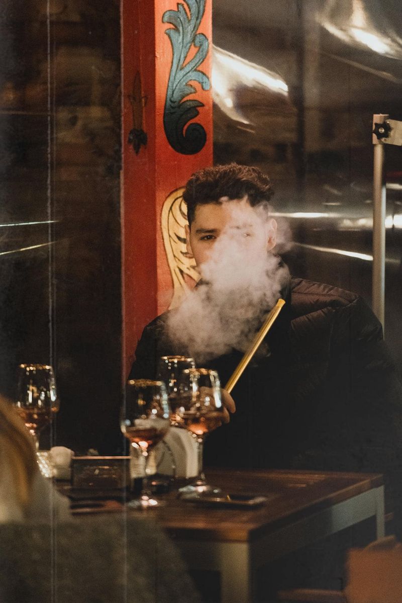 Top cinci cafenele din București unde să ieși să te relaxezi și să socializezi