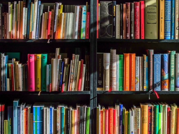 23 aprilie - Ziua internațională a cărții și a drepturilor de autor! Ce s-a &icirc;nt&acirc;mplat și de ce sărbătorim această zi?