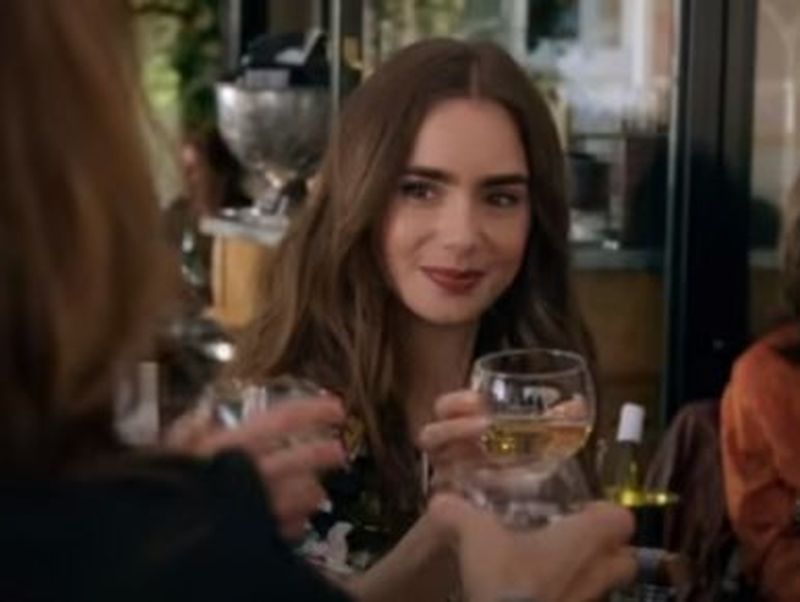 Emily in Paris revine cu sezonul 2