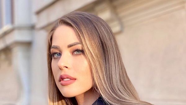 Roxana Nemeș, ținta hackerilor! Ce a apărut pe contul de Facebook al vedetei