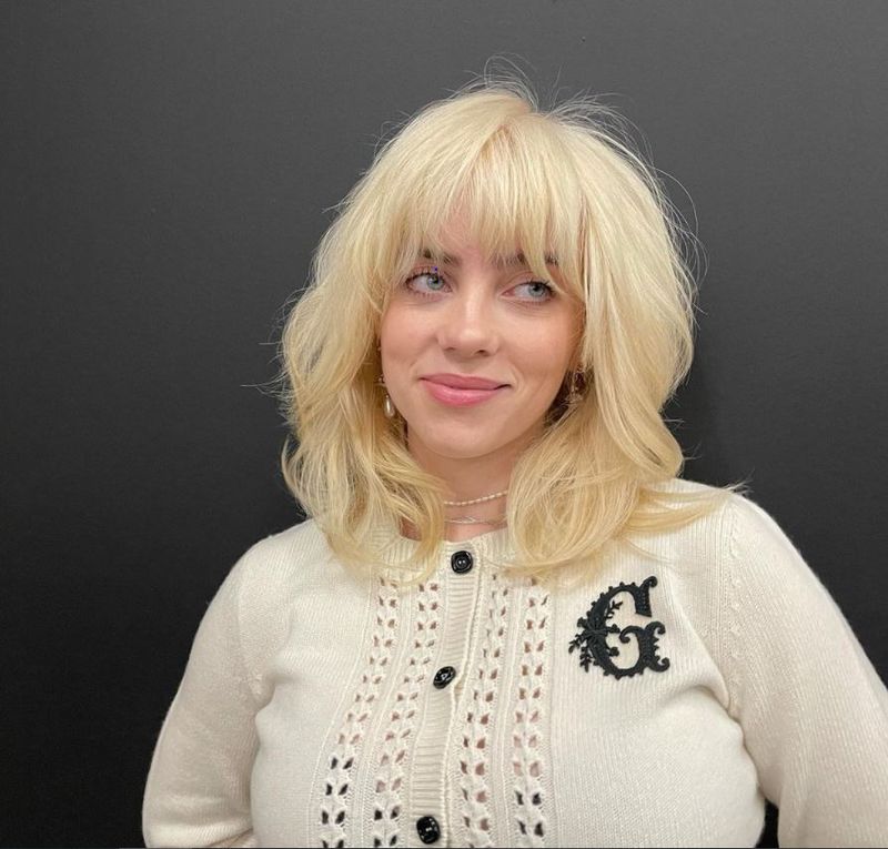 Se anunță piesă nouă marca „Billie Eilish”