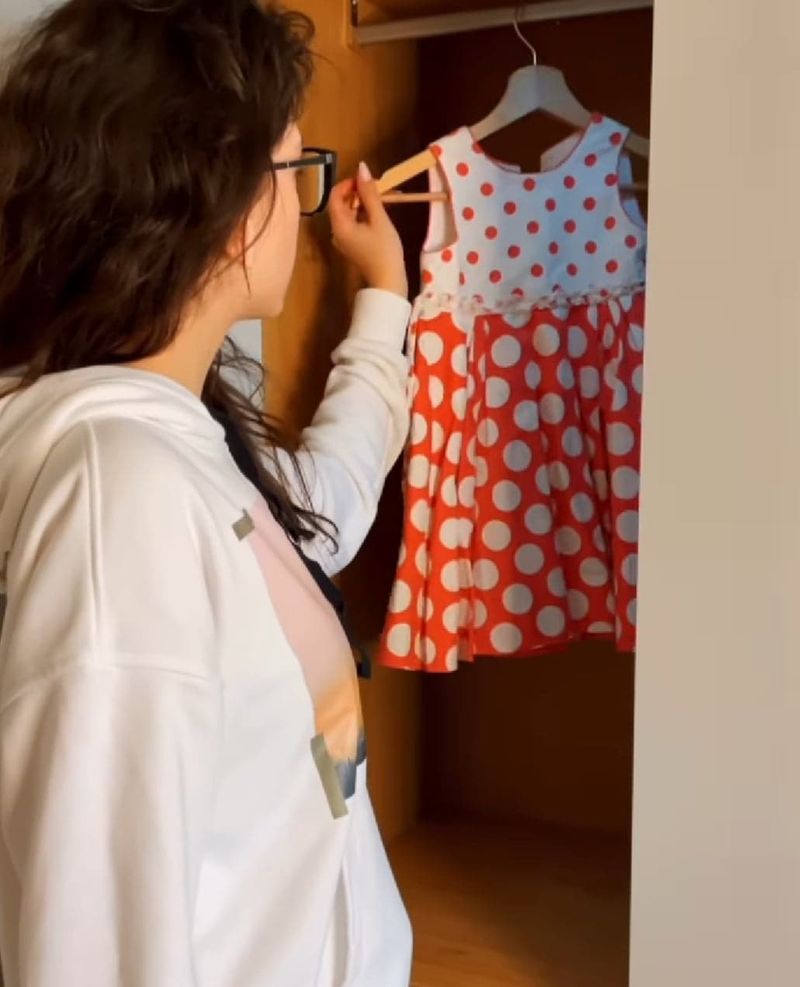 Cleopatra Stratan a îmbrăcat din nou rochia cu buline