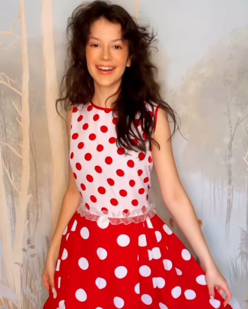 Cleopatra Stratan a îmbrăcat din nou rochia cu buline