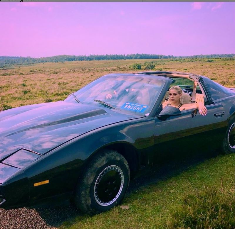 Katarina și What's UP au lansat „Liquid Love”