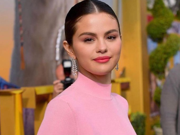 Selena Gomez și-a făcut o schimbare radicală de look! Cum arată acum artista