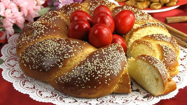 SMS-uri, mesaje și urări de sărbătorile Pascale. Ce trebuie neapărat să le transmiți apropiaților