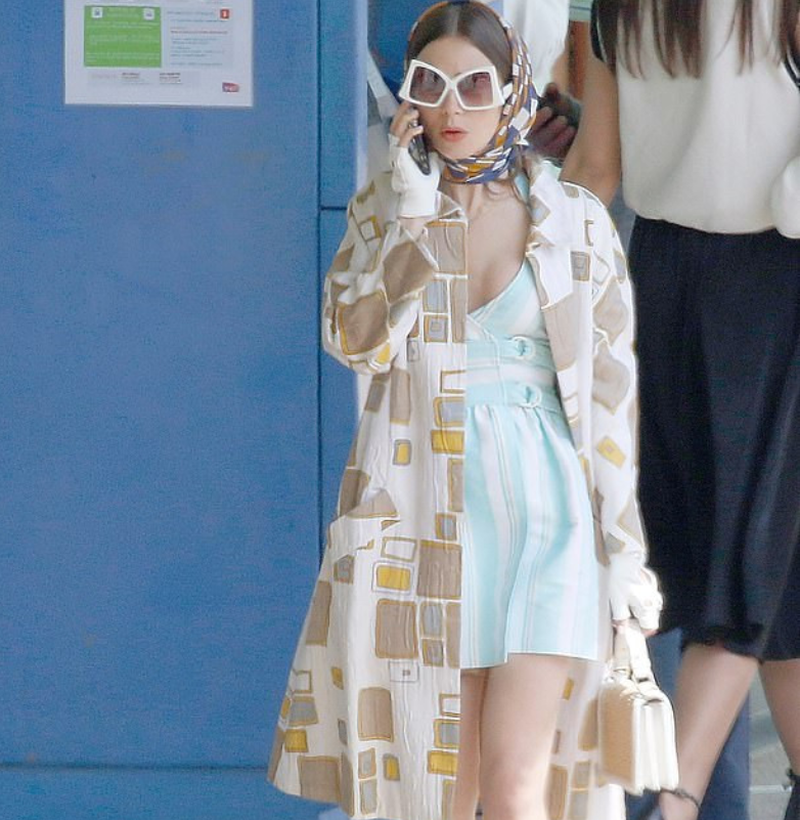 Au apărut primele imagini din sezonul 2 al serialului „Emily in Paris”