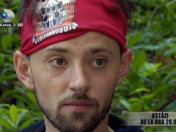 Survivor Rom&acirc;nia. Cucu de la Noaptea T&acirc;rziu luat peste picior de Ștefan. Zanni: &bdquo;&Icirc;l cam ia de...&rdquo;