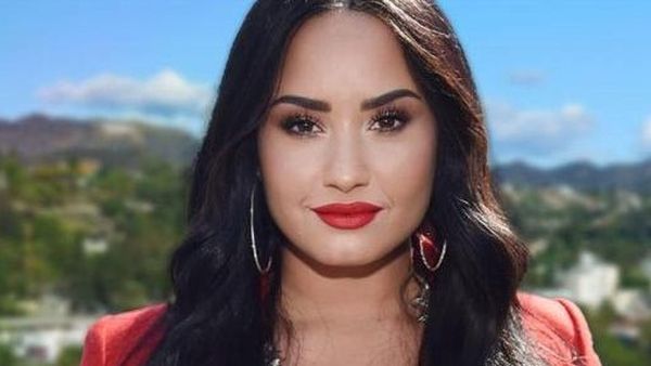 AUDIO. Demi Lovato a lansat Smoke & Mirrors. Ascultă piesa în premieră aici