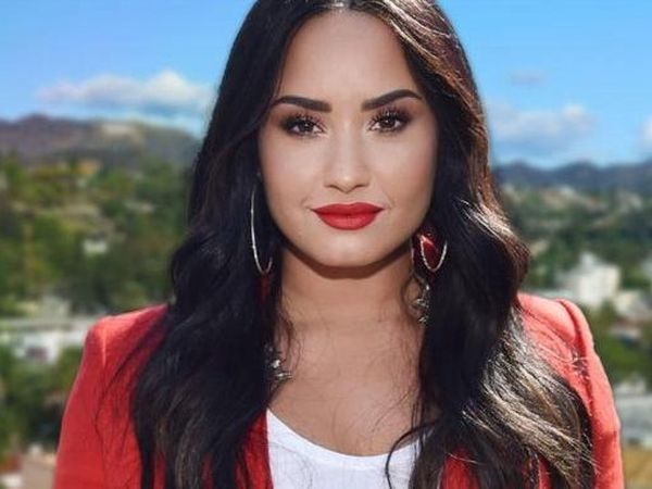 AUDIO. Demi Lovato a lansat Smoke & Mirrors. Ascultă piesa &icirc;n premieră aici