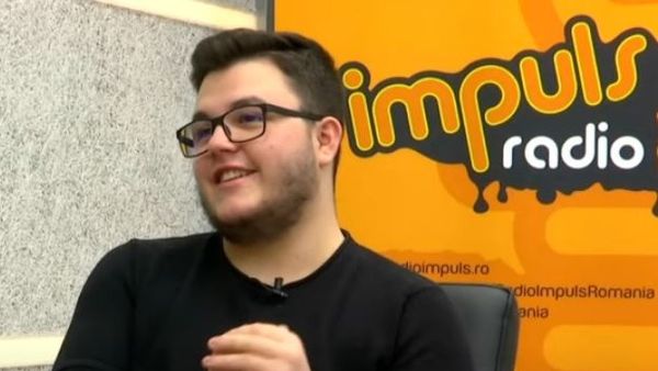 Radio Impuls are o emisiune online pe YouTube. Do or Drink cu Mihai Hînda apare în fiecare vineri