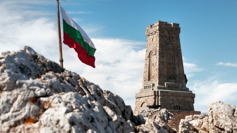 Ce salarii au, de fapt, bulgarii. C&acirc;t ajung să c&acirc;știge cu adevărat aceștia &icirc;ntr-o lună