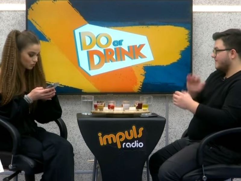 Câți bani ia Theo Rose pentru o postare pe Instagram?!