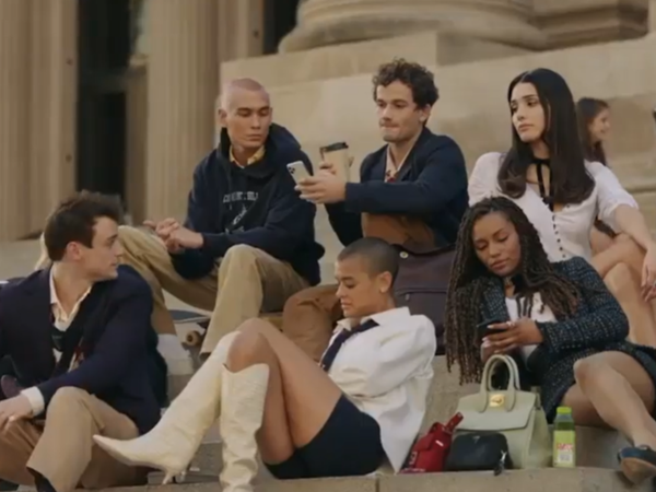 Serialul &bdquo;Gossip Girl&rdquo; revine pe micul ecran cu noi personaje