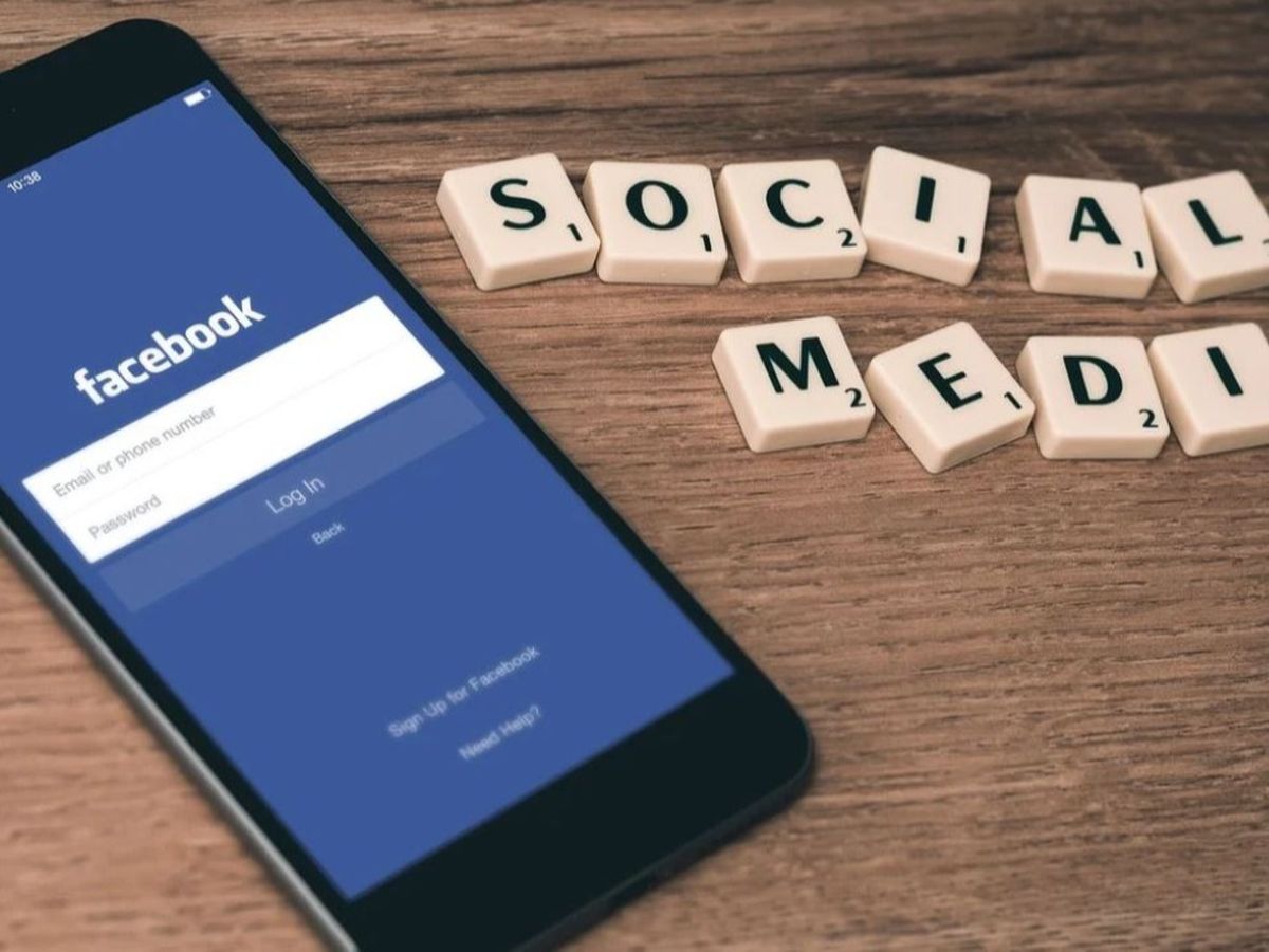 Anunț major pentru utilizatori! Facebook face un pas &icirc;mpotriva știrilor false