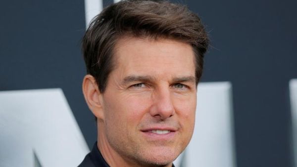 Scandal la Hollywood! Tom Cruise a înapoiat cele trei Globuri de Aur câştigate