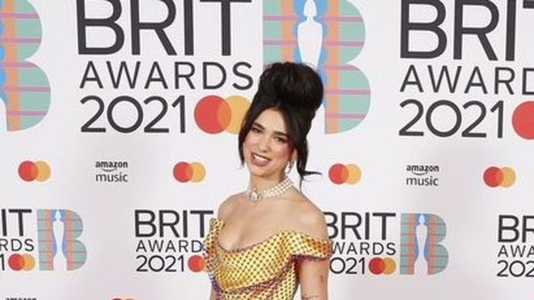Dua Lipa, marea câștigătoare a galei Brit Awards 2021! Artista a câștigat două trofee