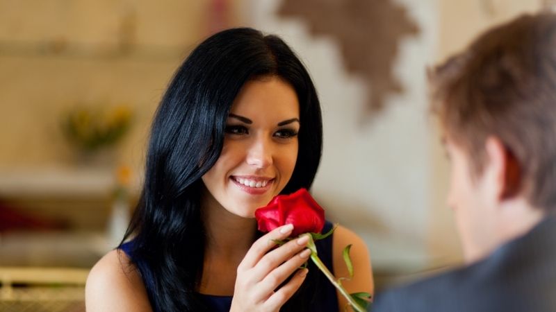 AUDIO. Ce găsesc femeile neatrăgător la bărbați?!